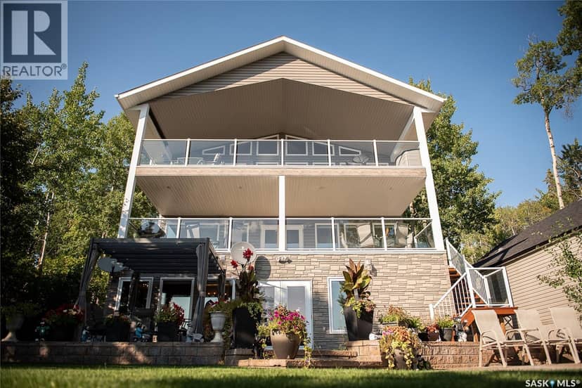 53 Lakeside DRIVE — photo 3 of 40