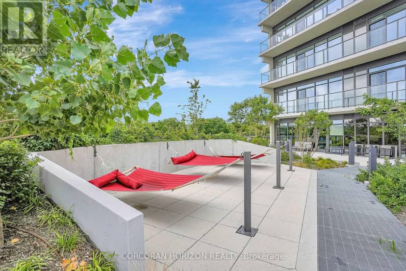 1511 - 15 Glebe Street — photo 6 of 35