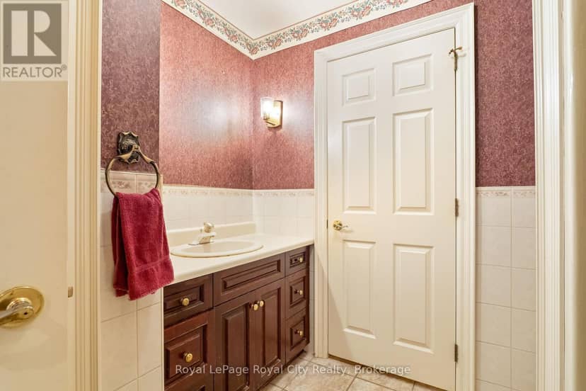 4646 Sideroad 20 N — photo 18 of 40