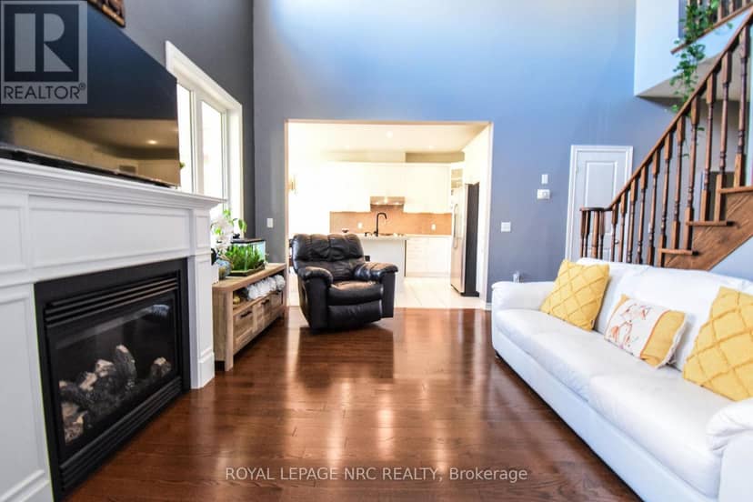 4343 Chemonda Street — photo 10 of 40