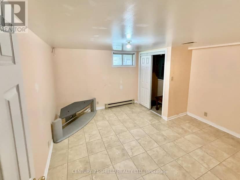 17637 Island Rd Road E — photo 25 of 40