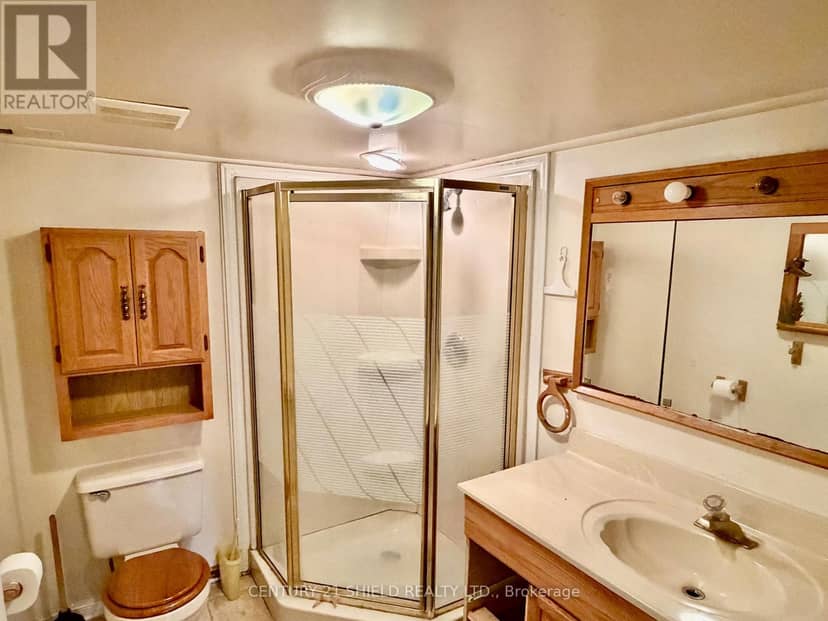 17637 Island Rd Road E — photo 27 of 40