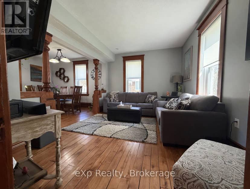 625 Gibson Street, Brockton, photo 4