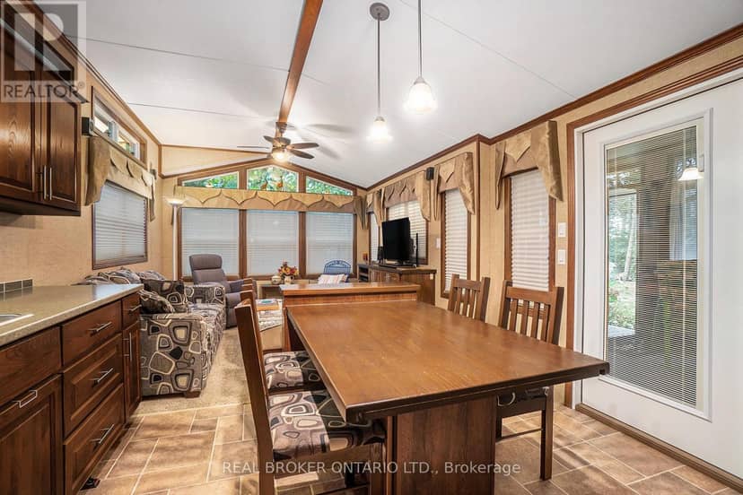 H10 - 240 Pinewood Park Road — photo 16 of 34