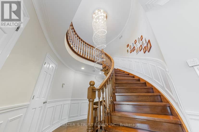 243 Burbank Drive — photo 15 of 40