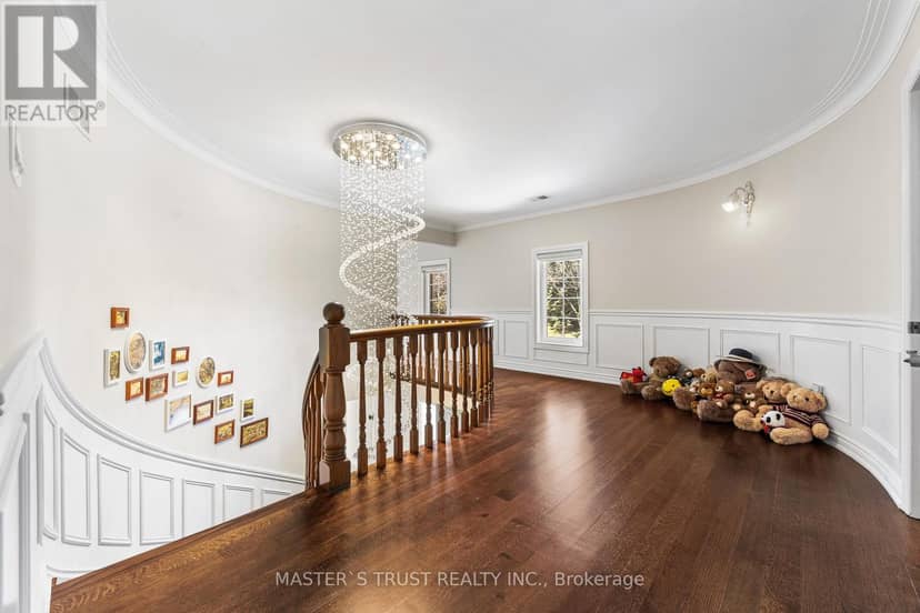 243 Burbank Drive — photo 16 of 40