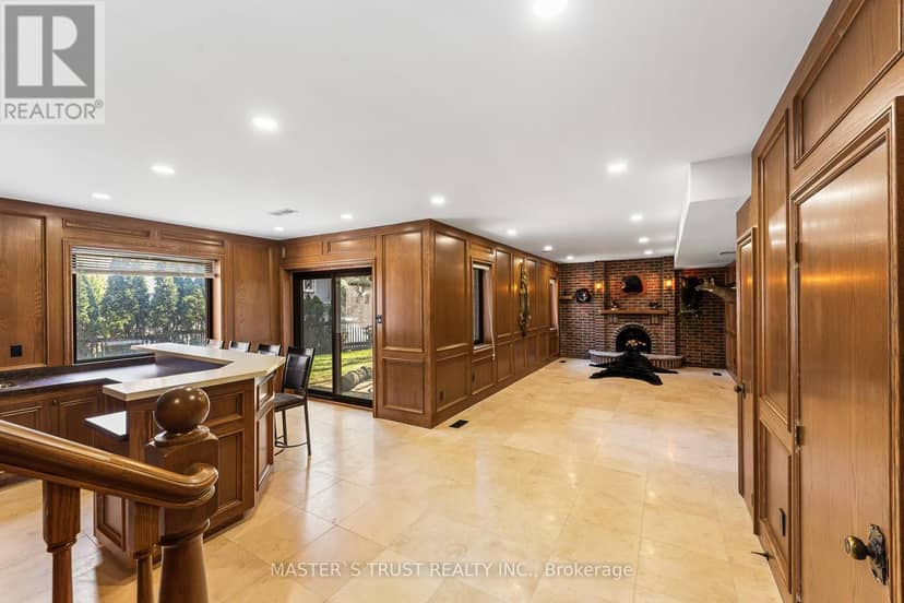 243 Burbank Drive — photo 28 of 40