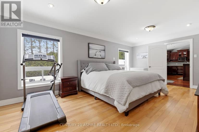 84 Pinewood Place — photo 14 of 40