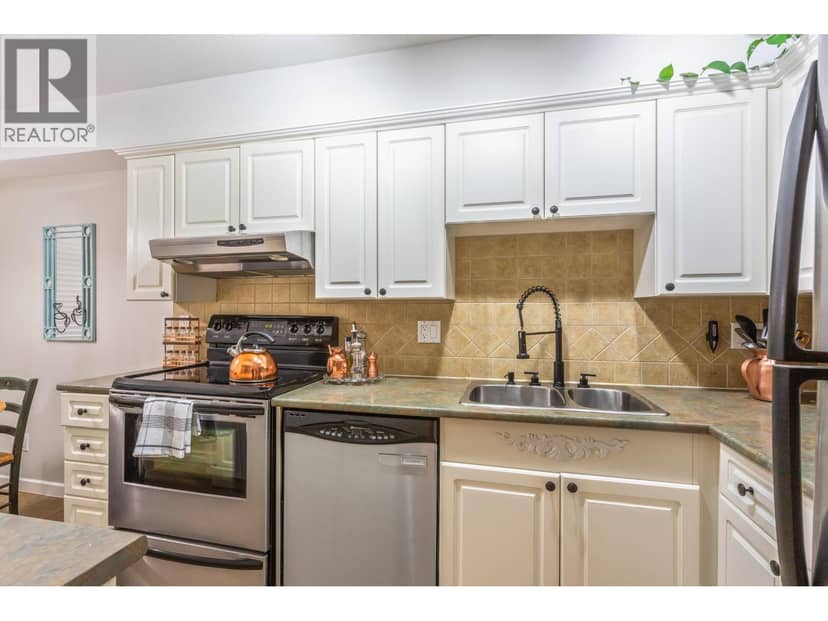 205 1518 BOWSER AVENUE, North Vancouver, photo 6