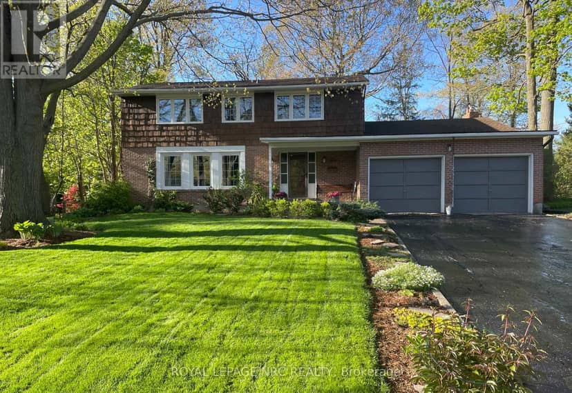 10 Briarfield Crescent — photo 2 of 40