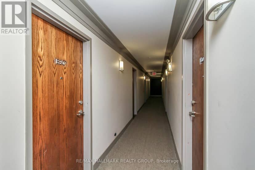 B307 - 124 Guigues Avenue — photo 3 of 16