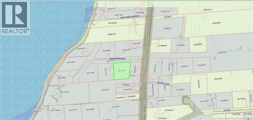 LOT Islandview Boulevard — photo 2 of 3