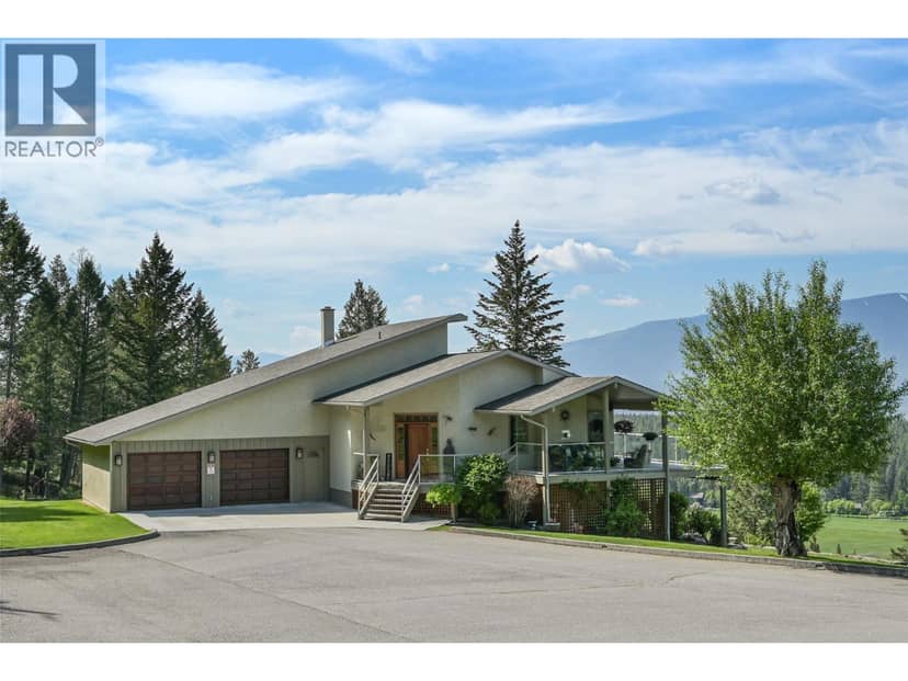 9520 Juniper Heights Road, Invermere