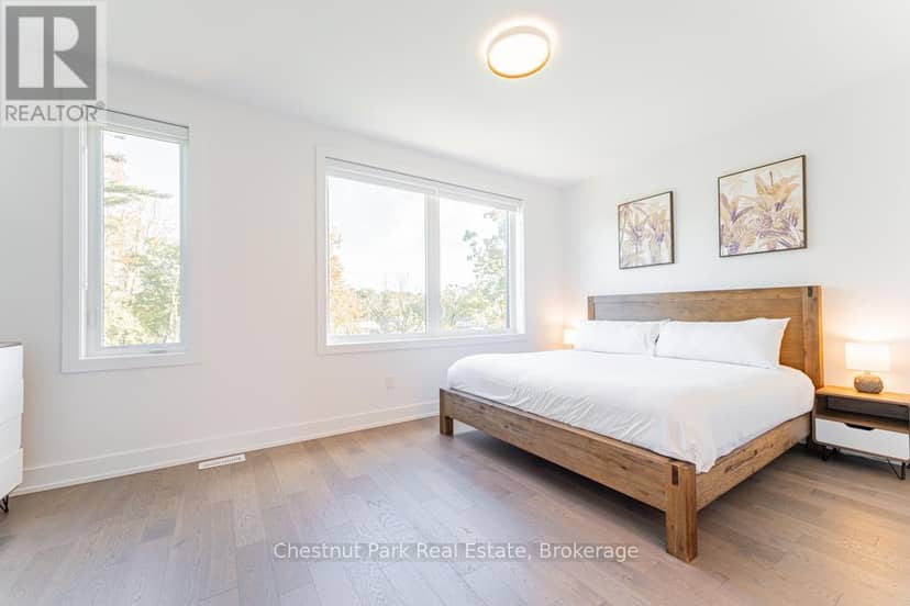 29 Rockmount Crescent — photo 18 of 40