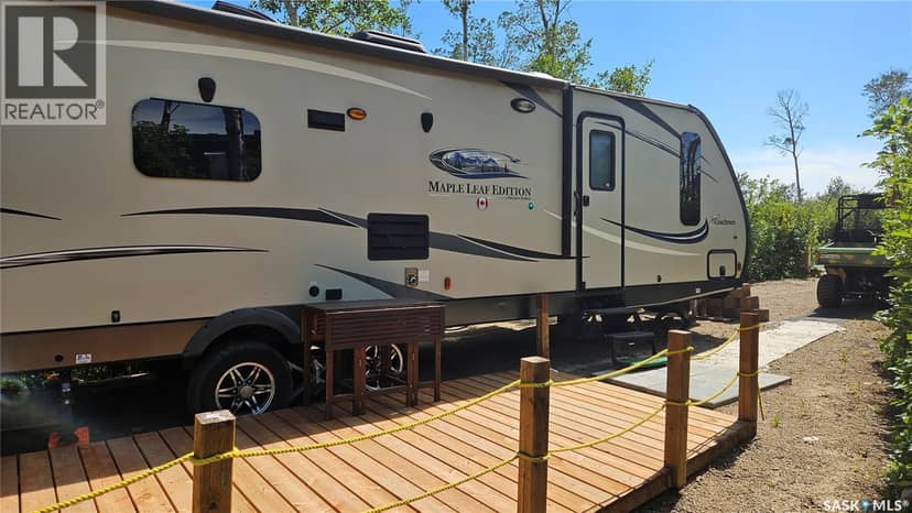 83 Enchanted Loop Deep Woods RV Campground, Wakaw Lake, photo 3