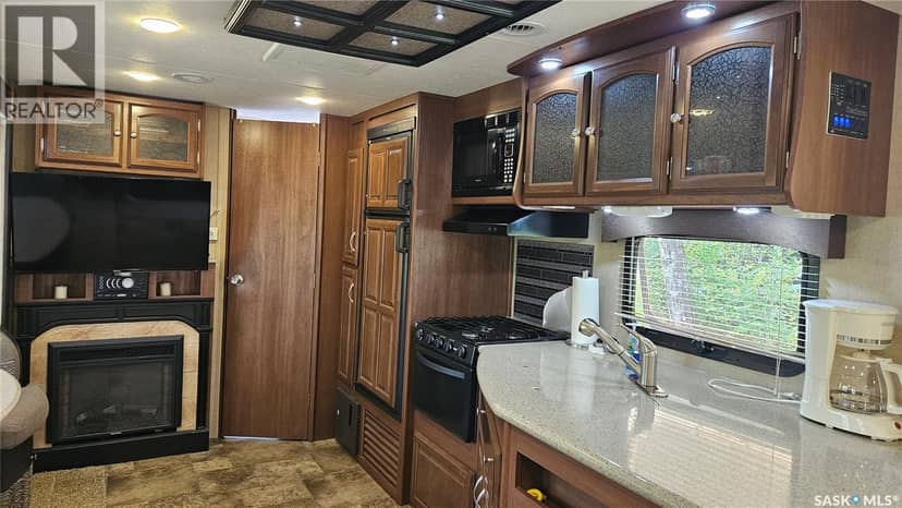 83 Enchanted Loop Deep Woods RV Campground, Wakaw Lake, photo 4