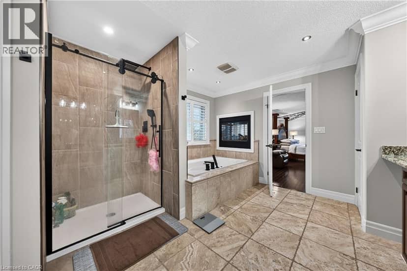 245 JOSEPH SCHOERG Crescent — photo 29 of 40