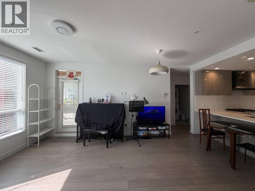 417 3581 ROSS DRIVE, Vancouver, photo 6