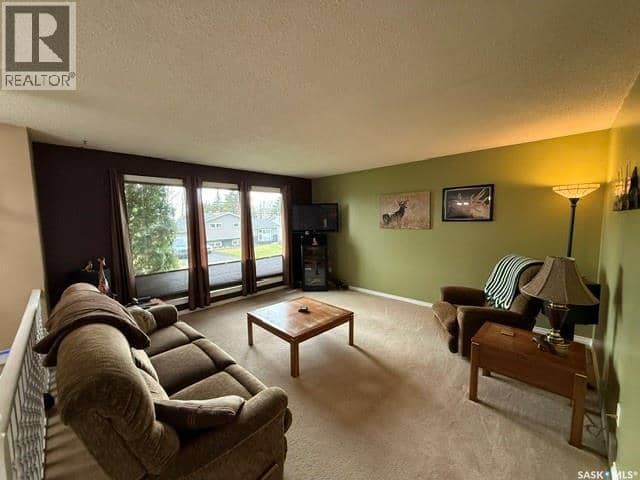 11 Banks CRESCENT — photo 10 of 27