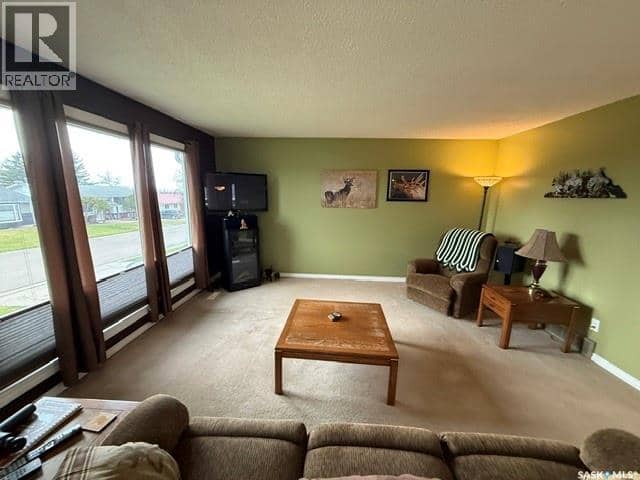 11 Banks CRESCENT — photo 11 of 27