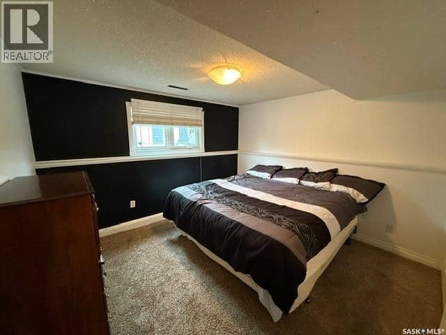 11 Banks CRESCENT — photo 16 of 27