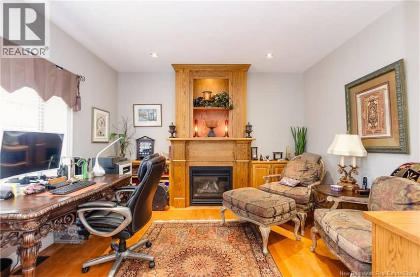 90 Congressional Crescent — photo 13 of 40