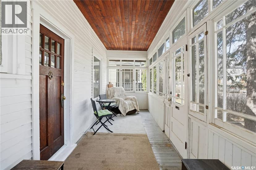 1150 3rd AVENUE NE — photo 4 of 40