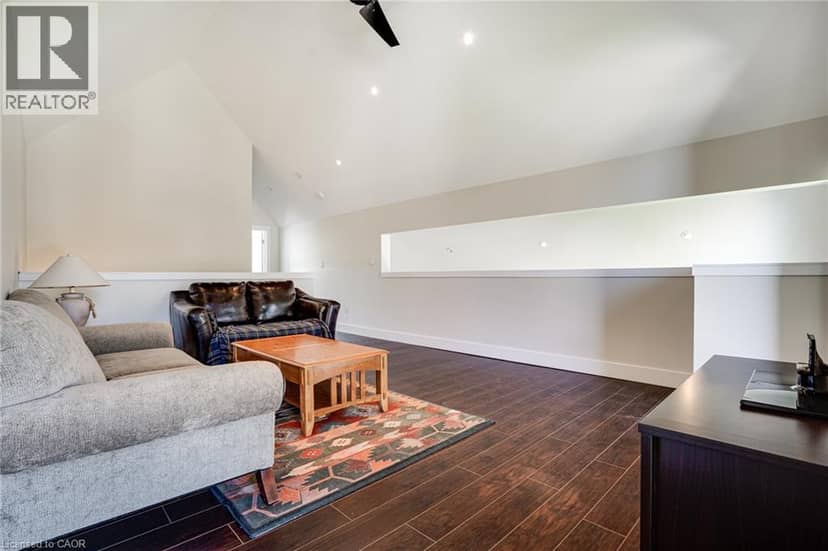 18 WALTER Street — photo 27 of 40
