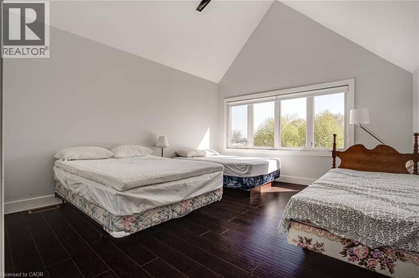 18 WALTER Street — photo 28 of 40