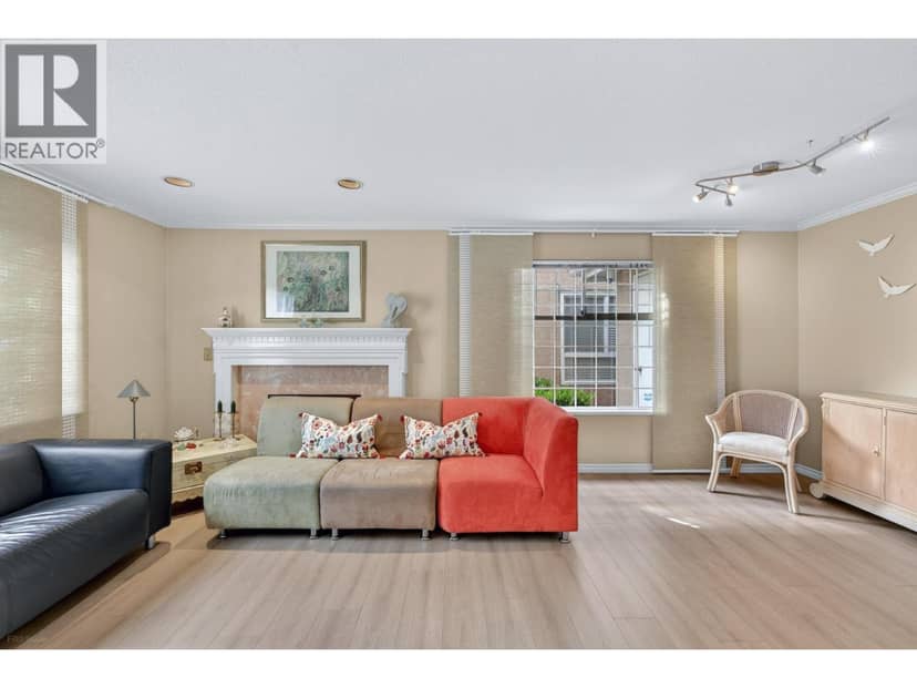 3 8280 BENNETT ROAD, Richmond