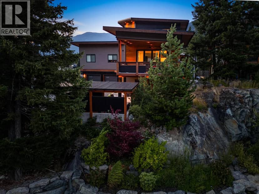 7456 DOGWOOD STREET, Pemberton