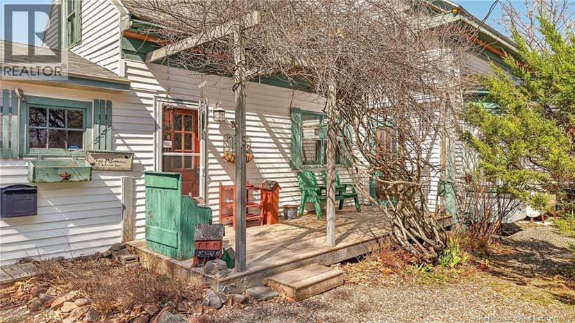 5 Pinewood Street — photo 2 of 40