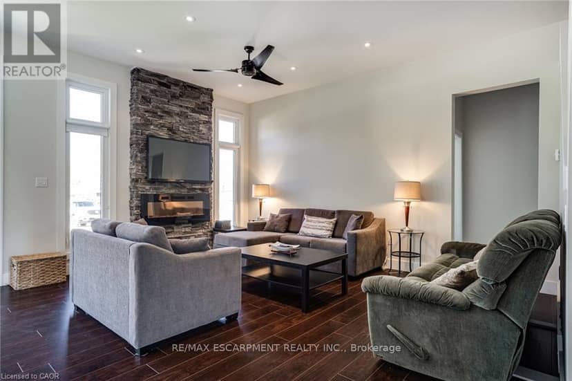 18 Walter Street — photo 9 of 40