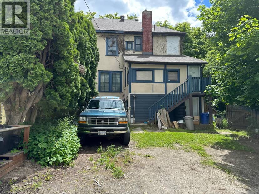 815 Baker Street, Nelson, photo 2