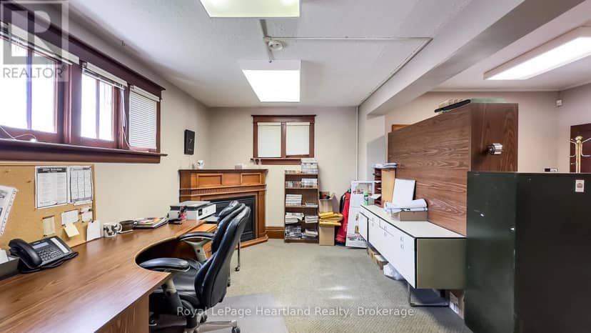401 Queen Street — photo 26 of 40