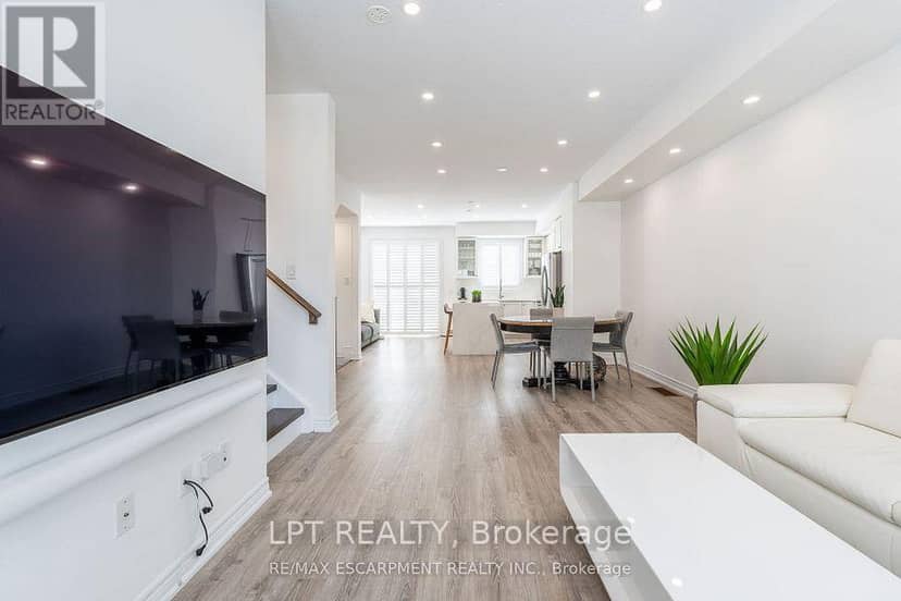 16 Place Polonaise Drive — photo 15 of 25