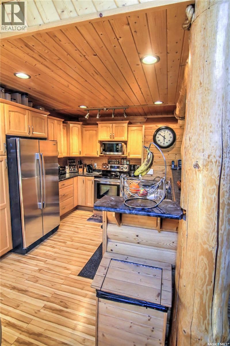 3090 Birch STREET — photo 6 of 35