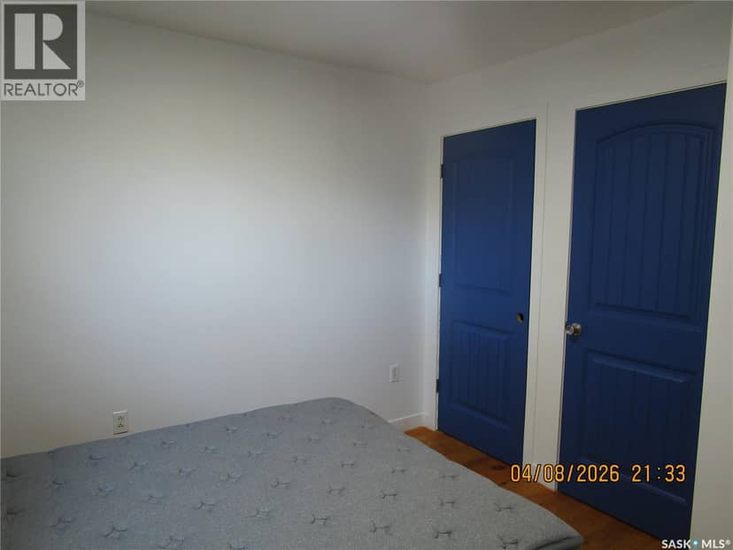 233 4th Avenue E — photo 16 of 28