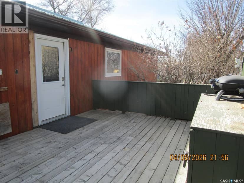 233 4th Avenue E, Gravelbourg, photo 4