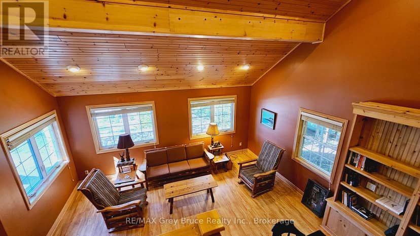 130 South Shore Road — photo 11 of 40