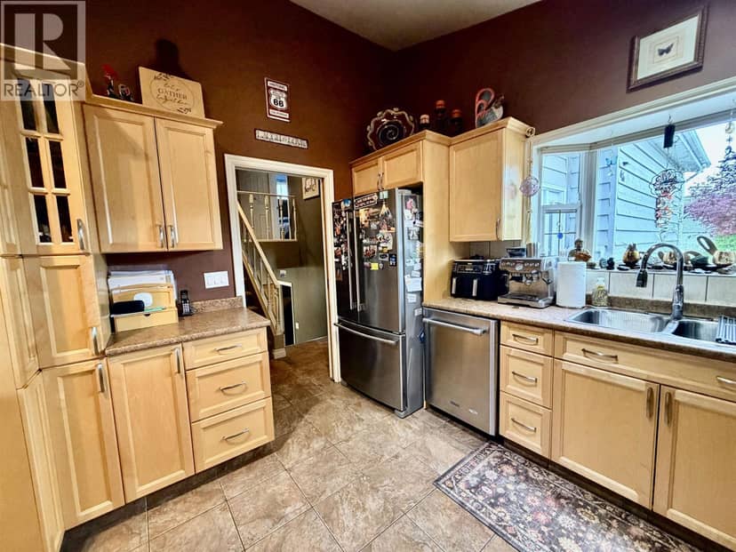 46 CHARLES STREET, Kitimat, photo 3