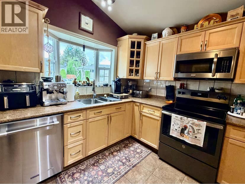 46 CHARLES STREET, Kitimat, photo 4