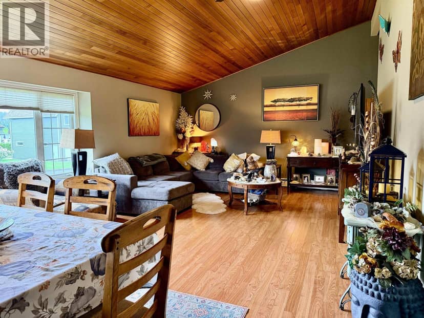 46 CHARLES STREET, Kitimat, photo 7