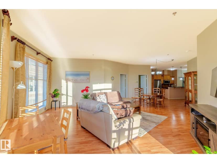 #449 4827 104A ST NW, Edmonton, photo 3