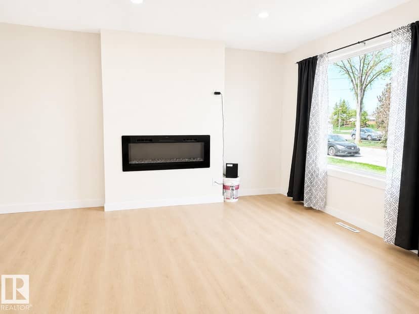 11519 137 AV NW, Edmonton, photo 2