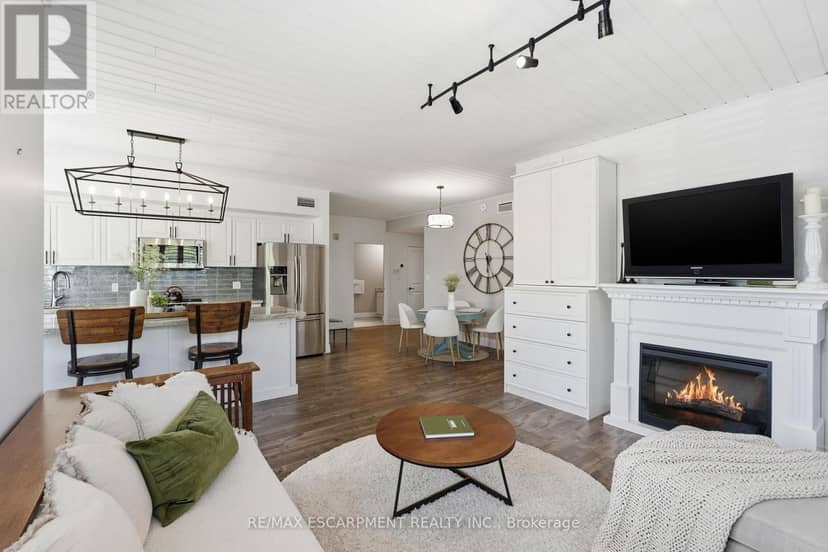 208 - 67 Haddington Street — photo 11 of 29