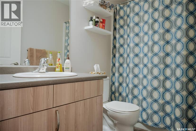 720 Spruce STREET — photo 34 of 40