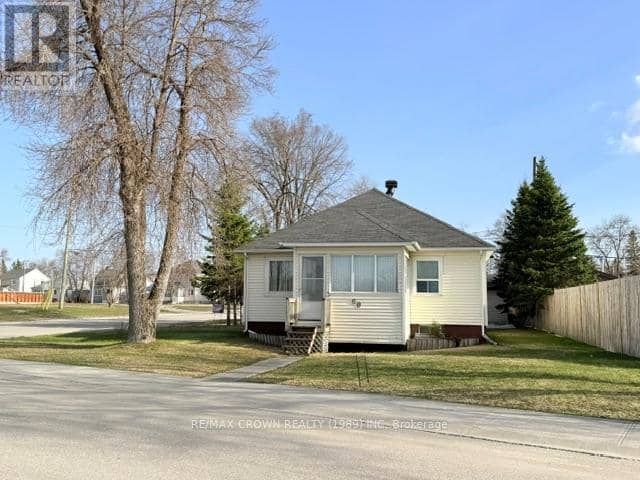 60 Egerton Street — photo 1 of 36