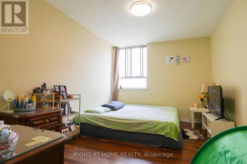 2203 - 1 Massey Square — photo 9 of 18