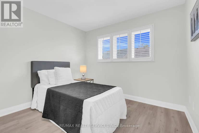 28 - 5110 Fairview Street — photo 21 of 28